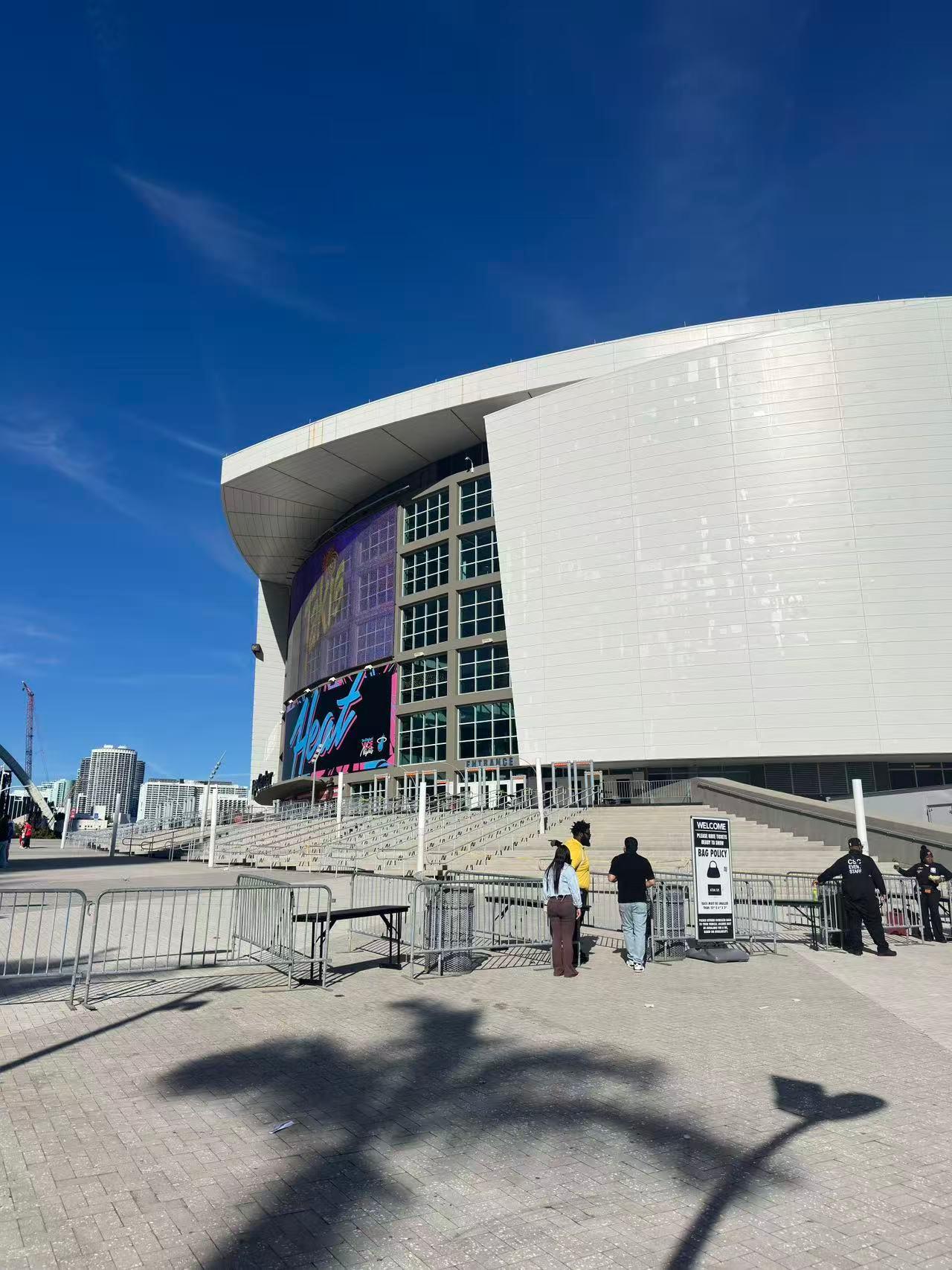 前方报道今天热火vs森林狼场次的组图（热火球员）chinahawks