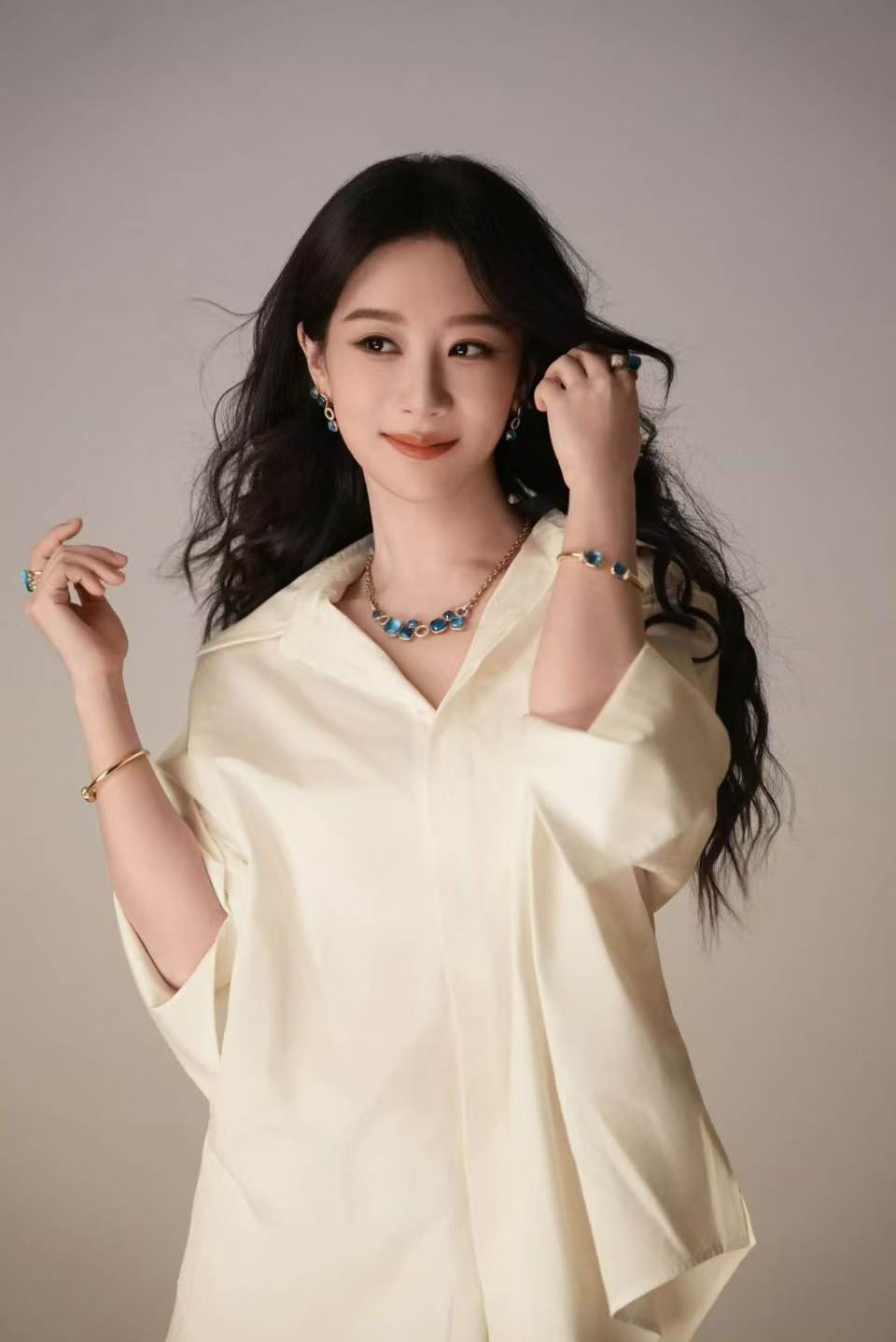 金鹤龙给杨紫化的意式知性妆 金鹤龙给杨紫化的意式宝石知性妆 