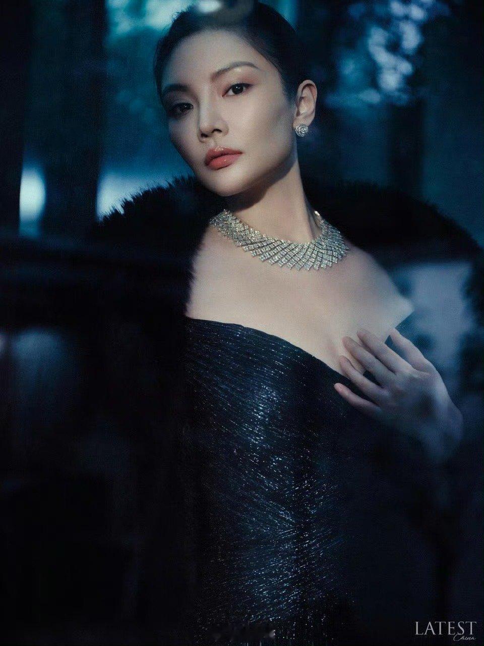 徐冬冬去哪里进修了 徐冬冬最近的状态也太绝了！新物料一出，完全颠覆以往印象。不是