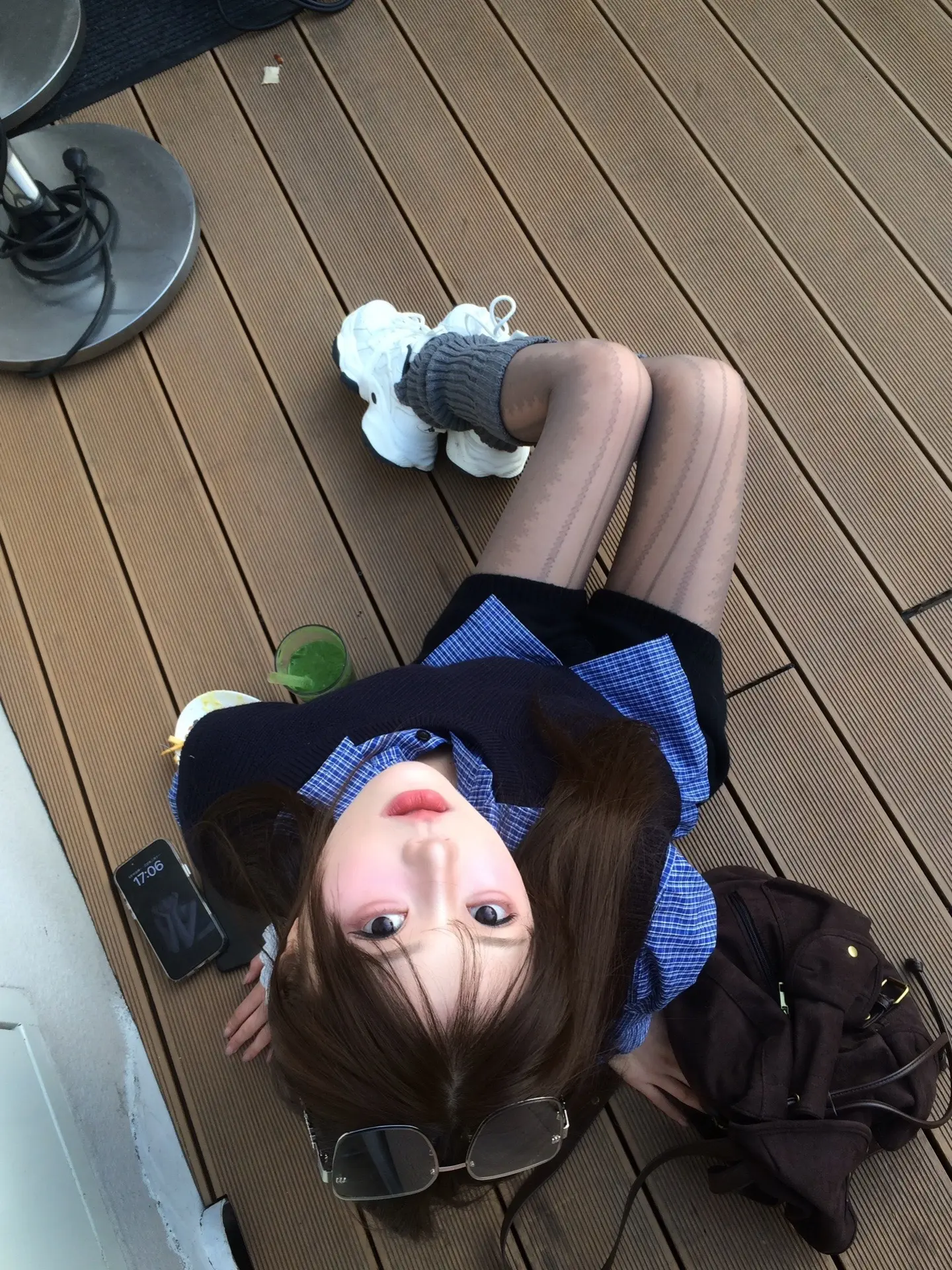 有的时候 他看着你 你就会忽然知道 他不再爱你了