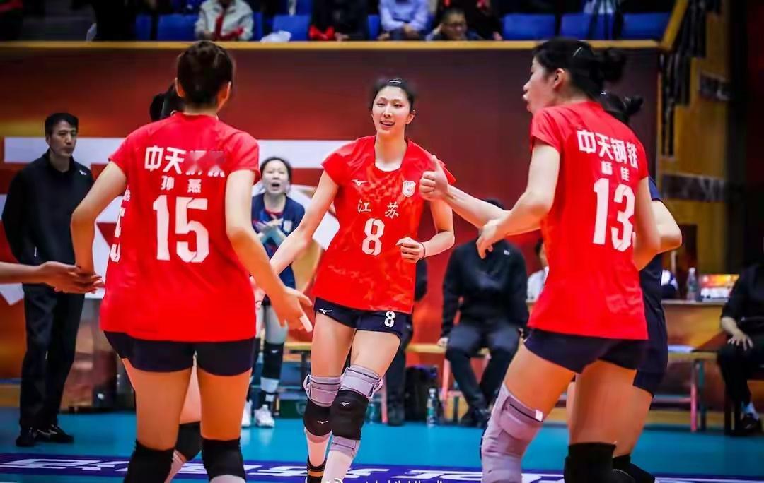 女排全运会首支四强队伍出炉，赵勇无可奈何，2大国手降维打击第15届女排全运会淘汰