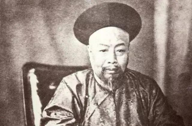 晚清官员叶名琛是一个很悲壮的人，他出生于1807年，却在1859年自杀身亡，实在