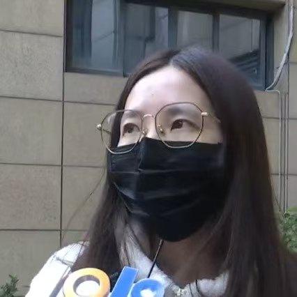 猫窝被拆、捕猫笼现身！小区流浪猫治理难在哪？
 
宁波一小区的流浪猫引发了邻里矛