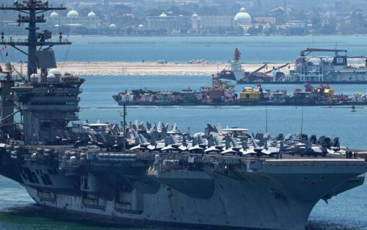 【“林肯”号离港大变样，泰国工人5天狂洗】

“林肯”号在9月6日上午正式结束5