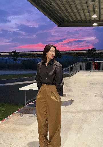 张小斐和绝美晚霞合影张小斐和紫色晚霞同框 ​张小斐和绝美晚霞合影啦~ ​​​