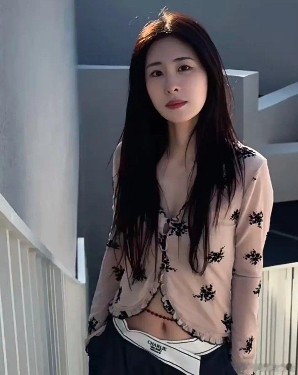 张碧晨和汪苏泷这事，最后輸的最彻底的绝对是张碧晨！不是因为版權不在她手上，而是因