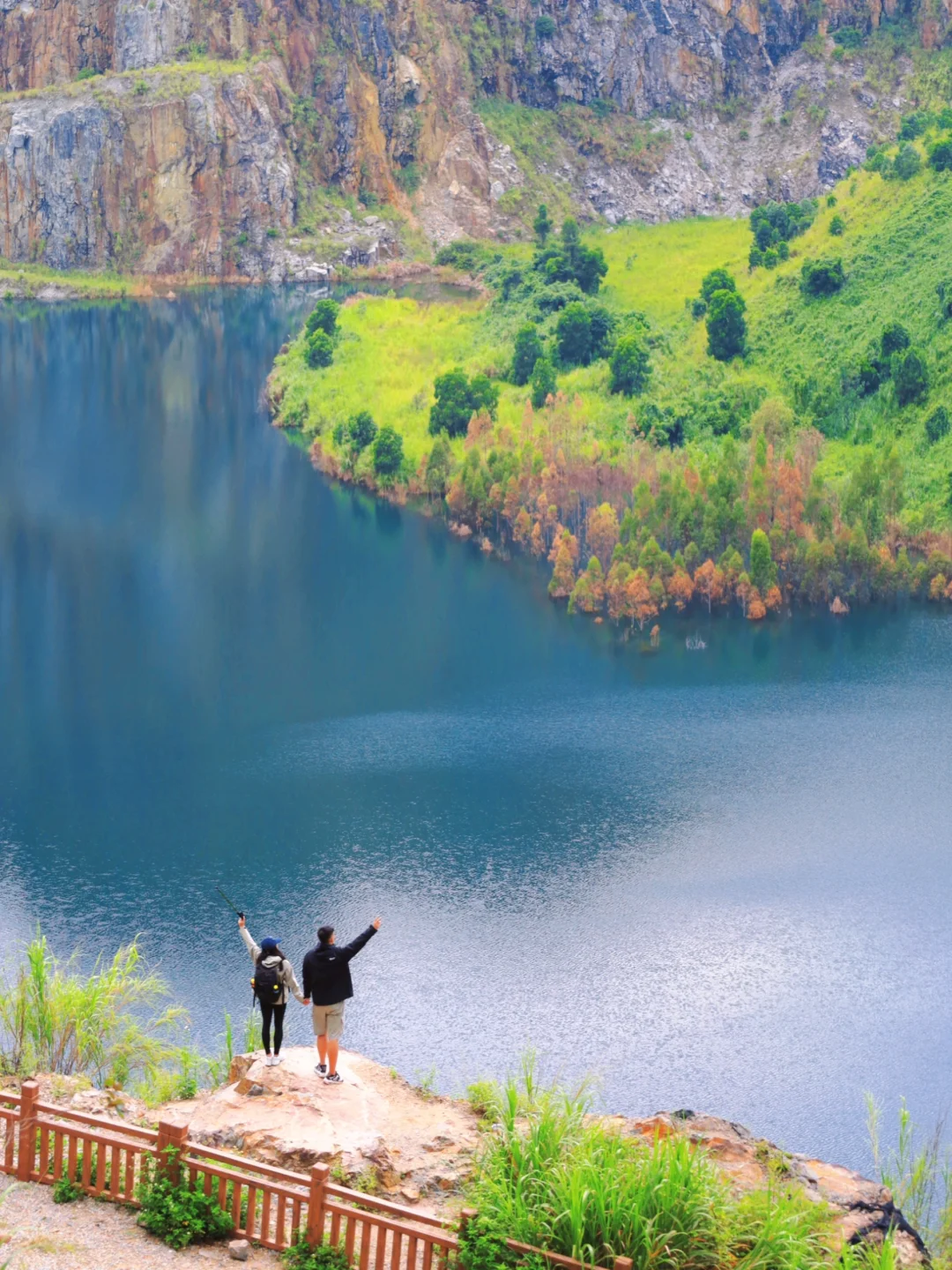真的在广州‼️找到了宝石天池💙30分钟登顶⛰️