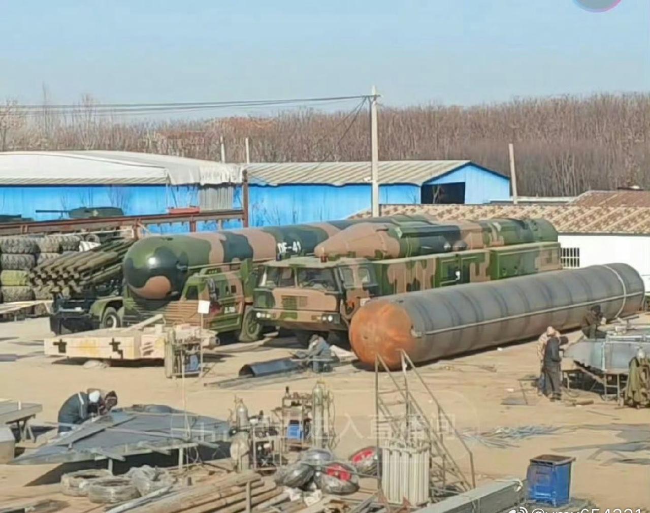 民间装备修造大师也是“大师”，一样可以让军情局通宵忙活。
据说，昨晚五角大楼附近