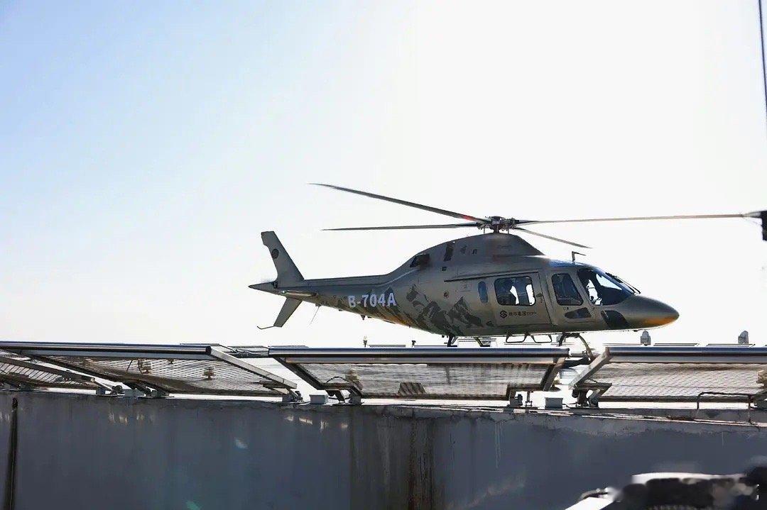 听说今天杭州飞来一辆飞机？敖瑞鹏岑森的私人飞机，霸总照进现实了