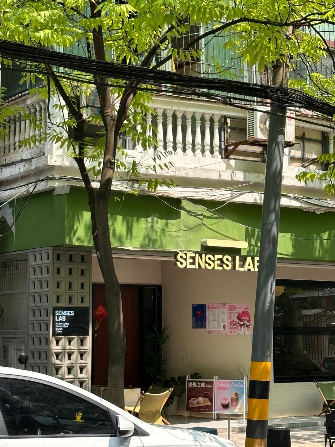 很down的时候就会抛下所有任务和事情一个人呆着恢复能量 没错大半夜恢复好了所以