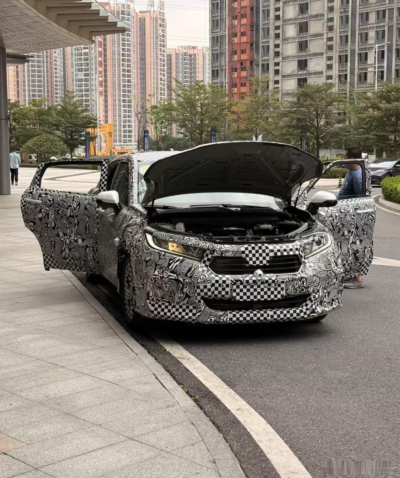 本田冠道终于要出新款了冠道难道也要有高阶辅助驾驶了嘛？就是这个造型有点传统了..