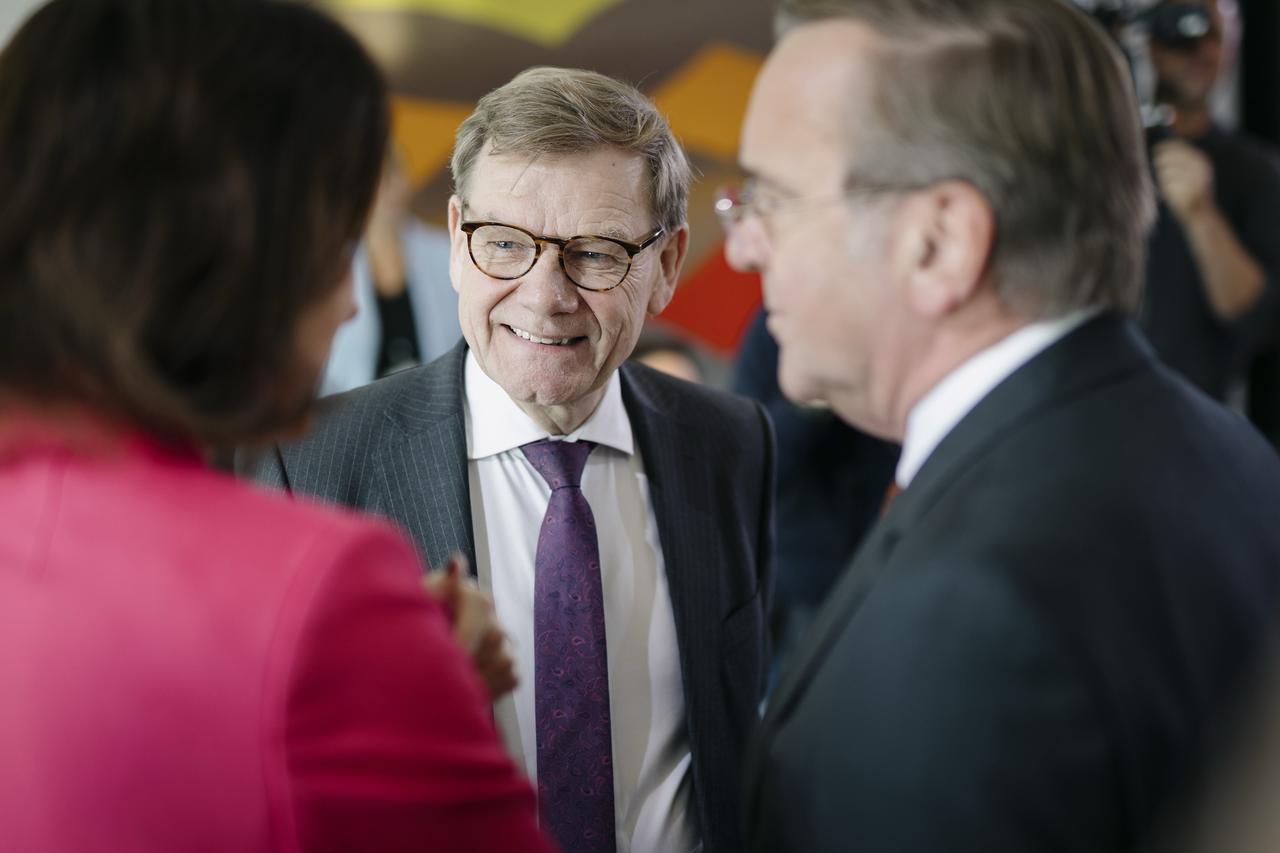 自由、繁荣与安全也必须在太空得到捍卫。德意志联邦共和国致力于和平、可持续和基于规