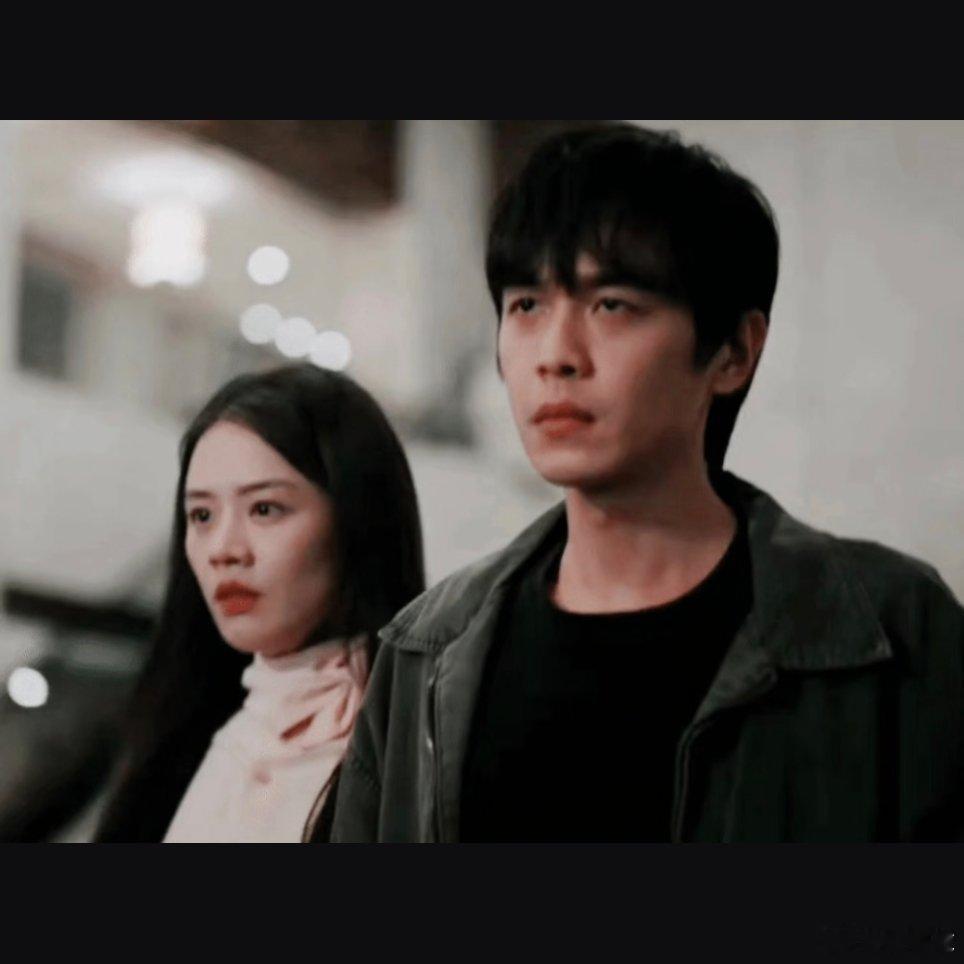 张若昀一句话感动哭马思纯 马思纯真的是个感性的人，张若昀一句话就很感动，两个人的