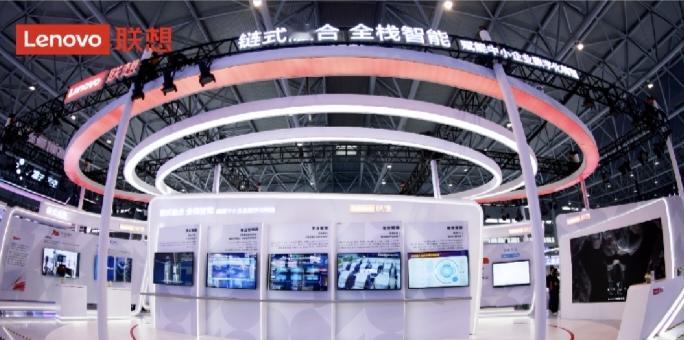 全球第一名换成国产的了！这项技术让 AI不再“健忘”和“跑偏”

AI中常见的“