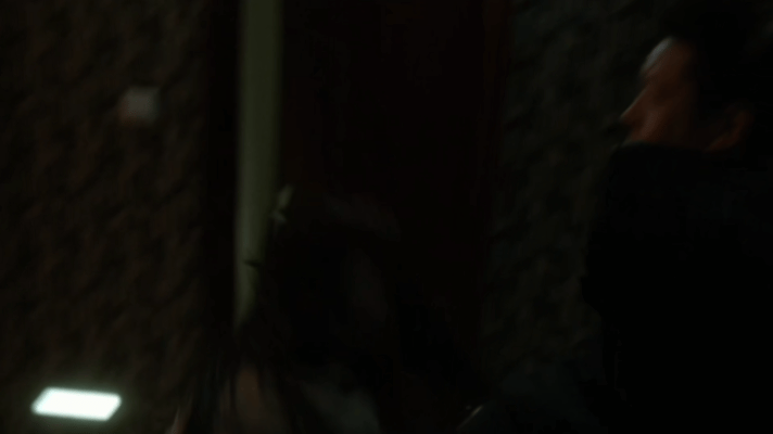 迪丽热巴的打戏像开了二倍速谁看《枭起青壤》里热巴近身格斗那段不懵啊！拳头快得像带