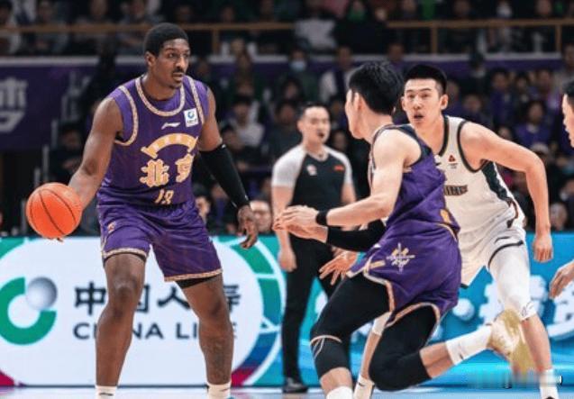 北控残阵顶住压力，打出了这赛季极具代表性的一战
辽宁队状态起伏大，今年或许难进四