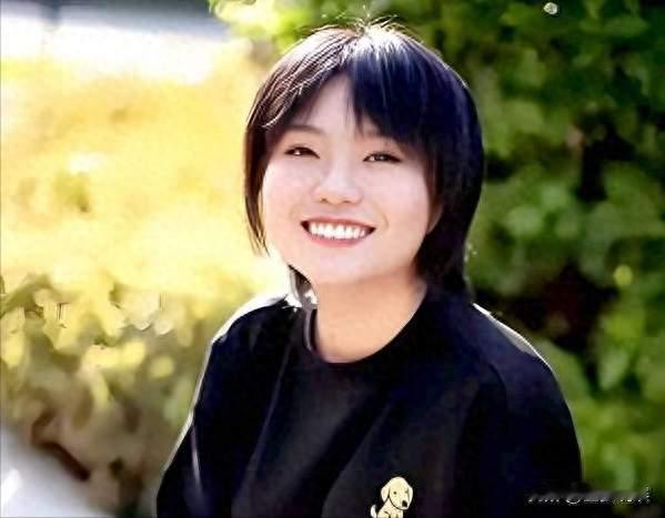 演员李雪琴：14岁时父母离异，她患过抑郁症，走红后母亲被判刑