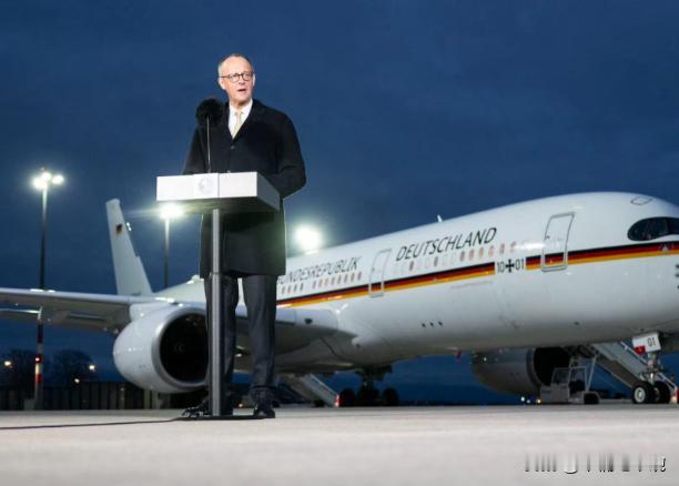 德国总理默茨启程前往中国前，发表讲话，大致意思是:
中国已经跻身世界强国之列。