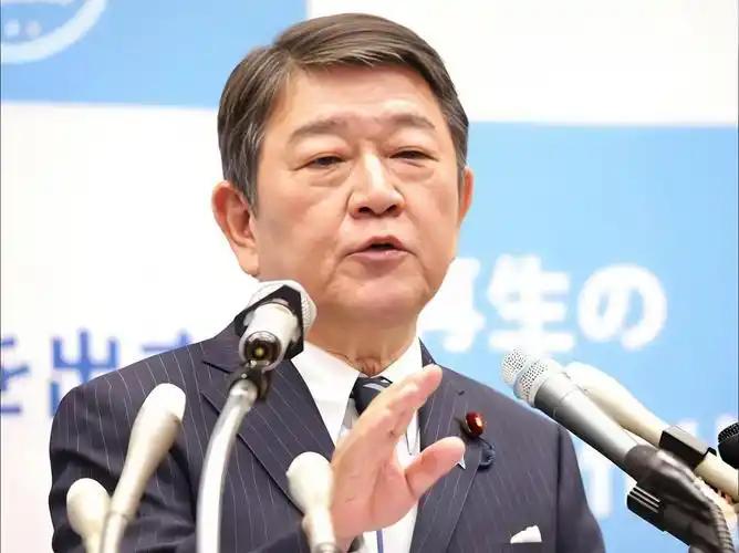 南海的事，菲律宾还没急，日本先跳出来了。
七月十二号所谓南海仲裁十周年当天，日本