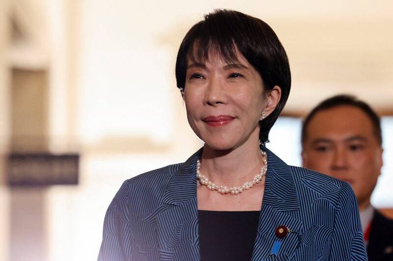 日本新任首相高市早苗发表首次施政演说，将抑制物价上涨列为本届内阁最优先课题。她直