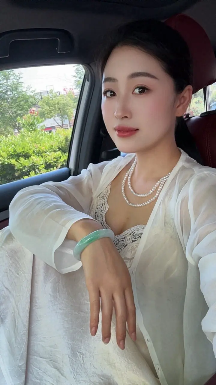 不解释的才叫从容，不完美的才是人生
