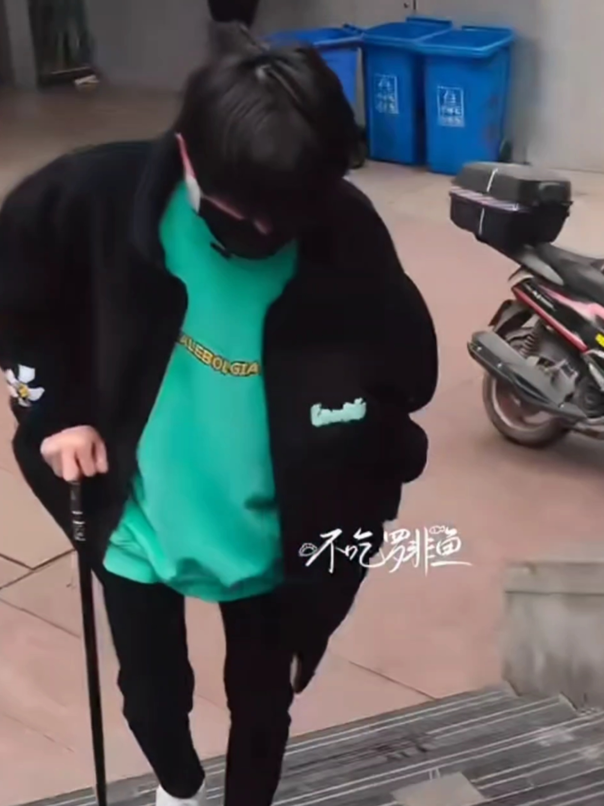很多次觉得坚持不下去的时候，闭上眼就是小小的你萌猪记录手册急救药📭网页链接公司