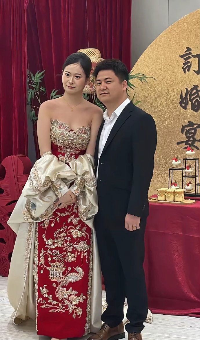 不得不说，这样的订婚，越来越多了。 