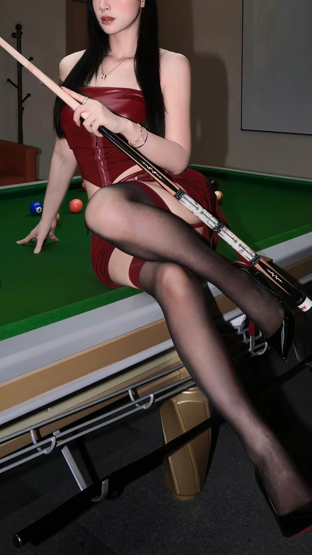台球御姐 