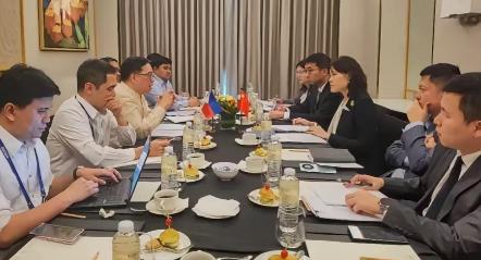 3月28日，菲律宾派人赴华谈判，要求中方助其度过能源危机！
3月28日，菲律宾副