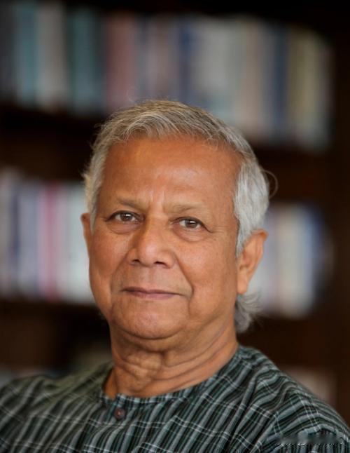 孟加拉国，学生已经邀请尤努斯担任临时政府首脑，他称学生多次主动联系了他，告诉他，