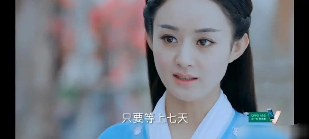 这么对比，赵丽颖真是天生明星脸。。 