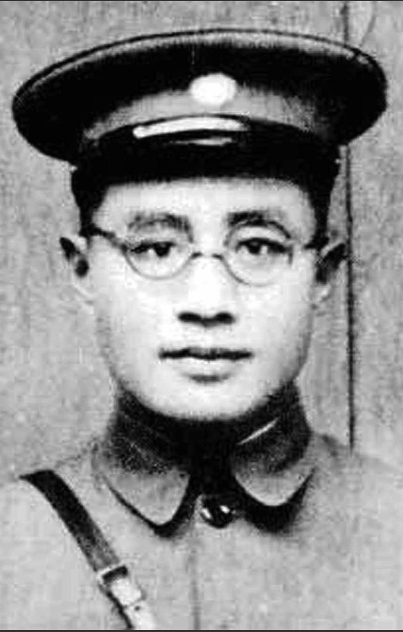 1949年，刘伯承听说原配还活着，日子过得很困难，就托人给她带信，想把她接到南京