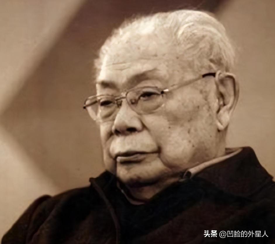 妻子被枪杀，女儿下落不明，他找了整整20年。叛徒出卖，特务追杀，他九死一生逃出成