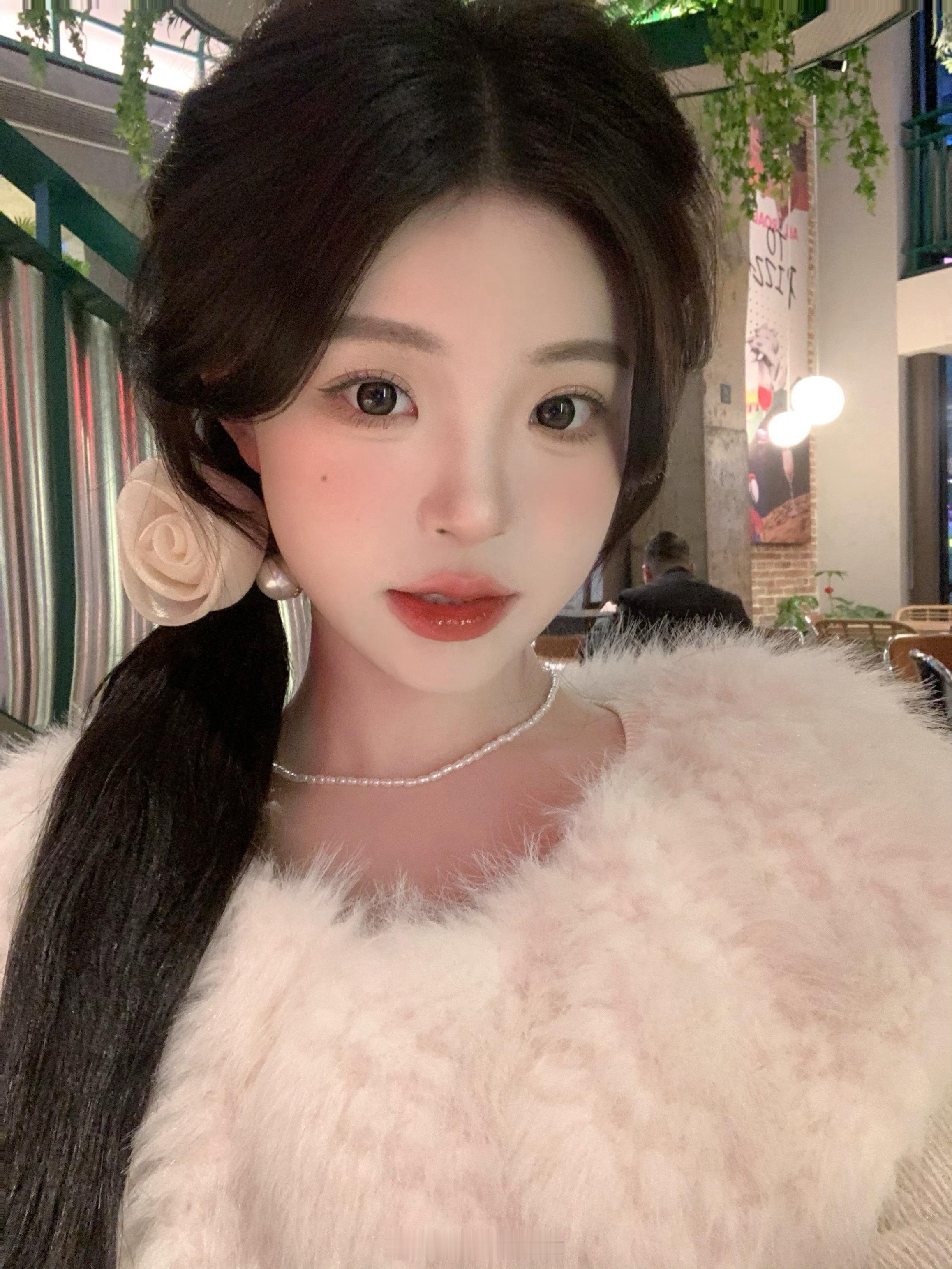 扮演小白花  怎么办xsmax自拍已经好糊了 ​​​