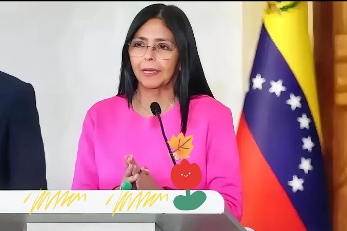 委内瑞拉这阵子局势一直乱糟糟的，马杜罗夫妇处境也挺特殊。之前他俩一门心思盼着代总