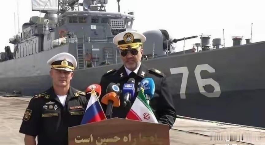 中国海军唐山舰、大庆舰在亚丁湾护航，侧重贸易保障。选择不参加俄伊军演，源于外交策