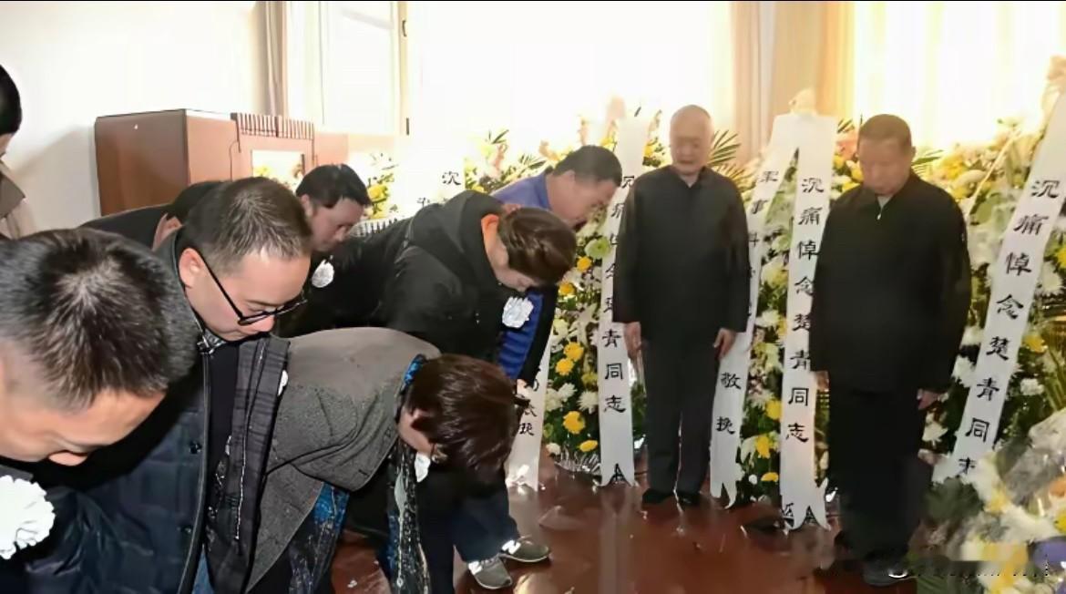 2016年2月21日10时05分，开国大将粟裕将军的夫人楚青同志在北京逝世，享年