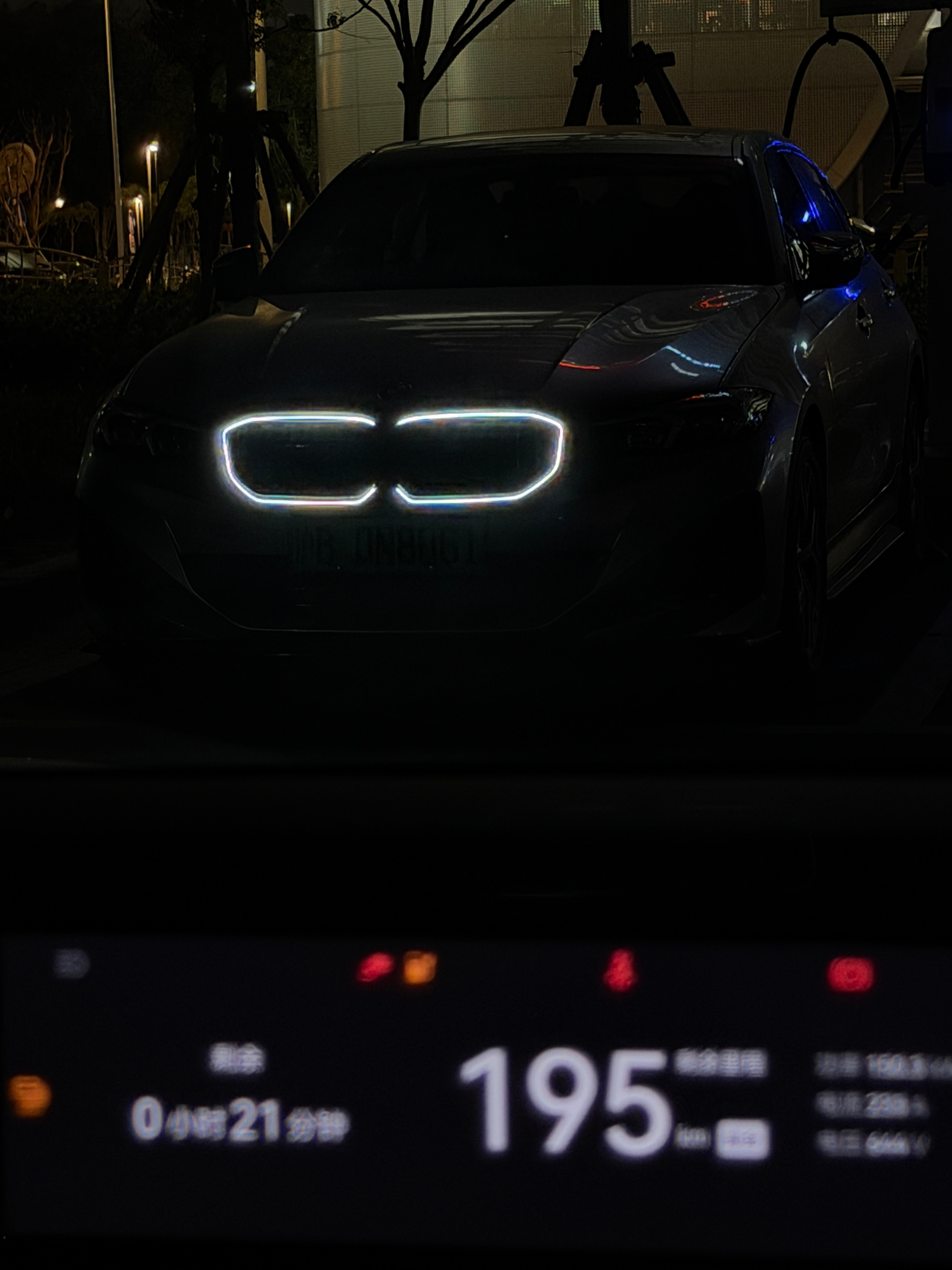 这鼻孔辨识度确实高啊 