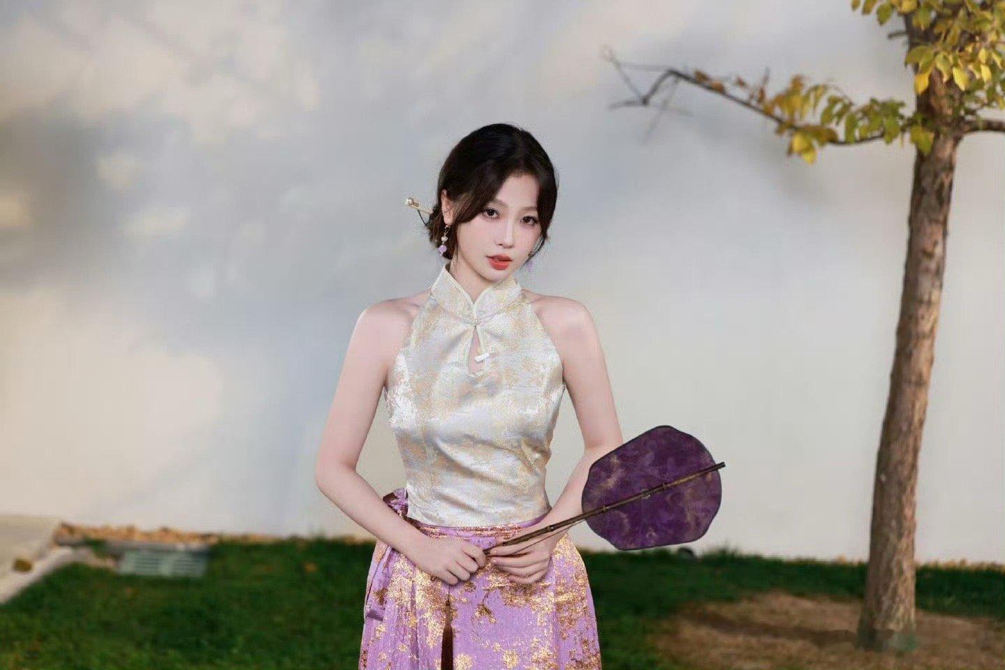 虞书欣绮梦马面裙 星河滚烫，你是人间理想，一举一动，尽显优雅。 虞书欣[超话] 