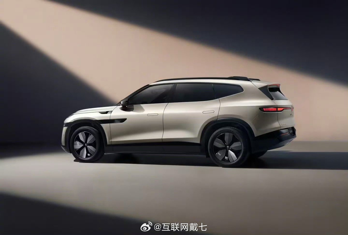 【最大续航里程 730km，大众安徽与众 08 中大型 SUV 电池信息揭晓】大