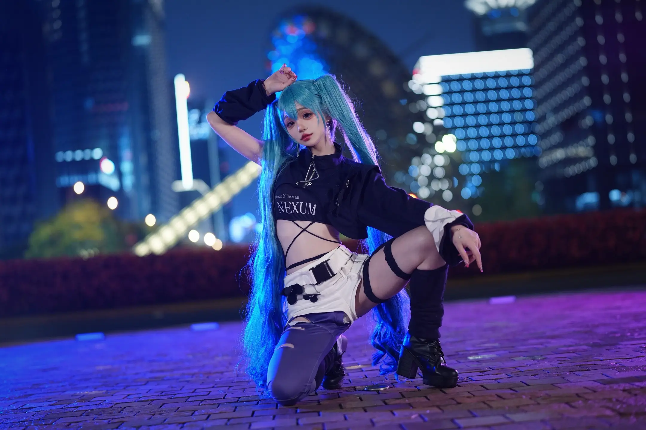 初音未来cos 夜景cos 赛博朋克 cosplay初音 赛博城市
