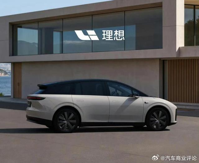 理想汽车2026年起全系车型推双电池路线 理想汽车宣布，自2026年起，旗下所有
