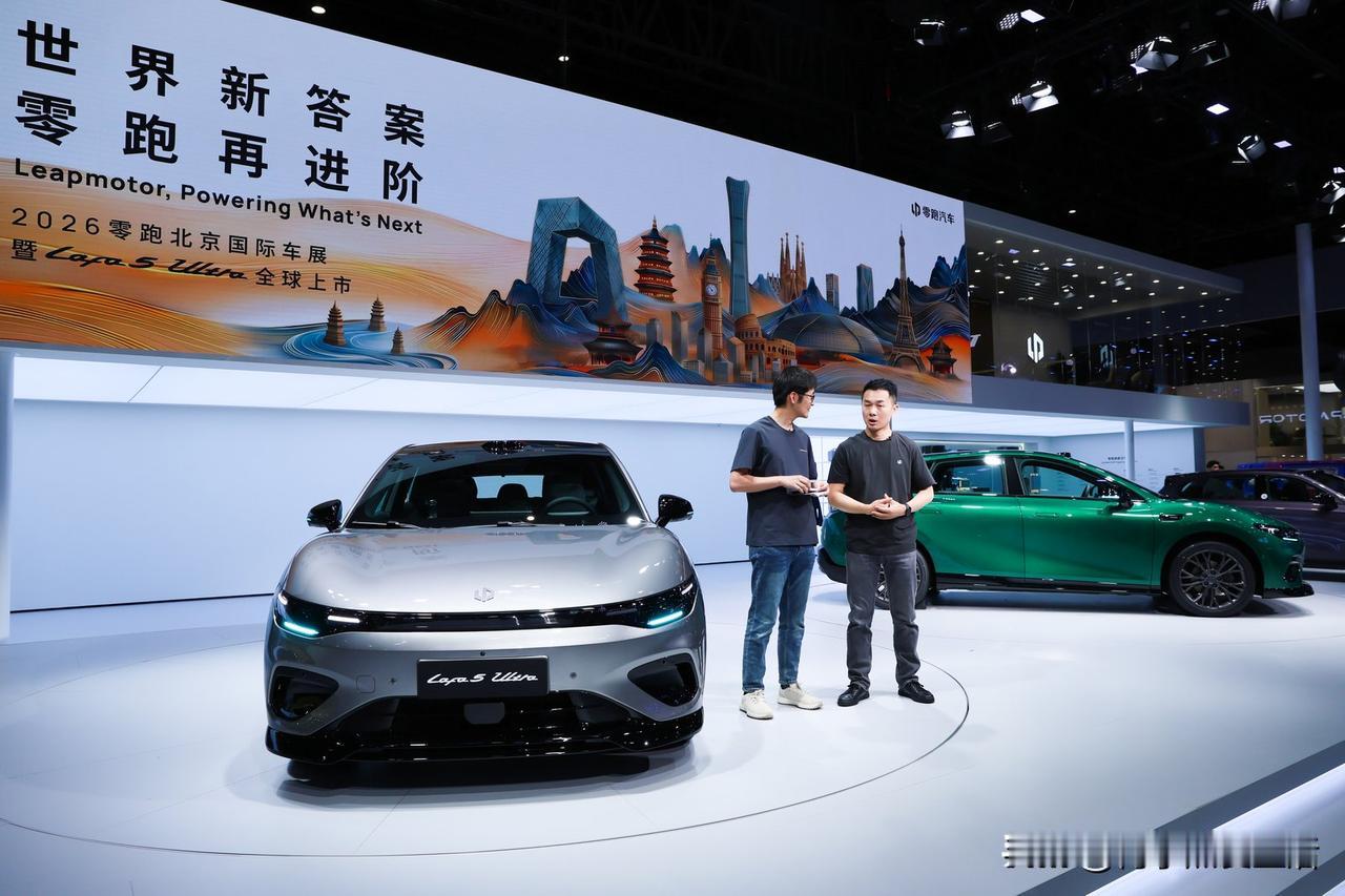 告别平庸审美，Lafa5 Ultra用"原厂战斗姿态"重新定义运动轿跑

188