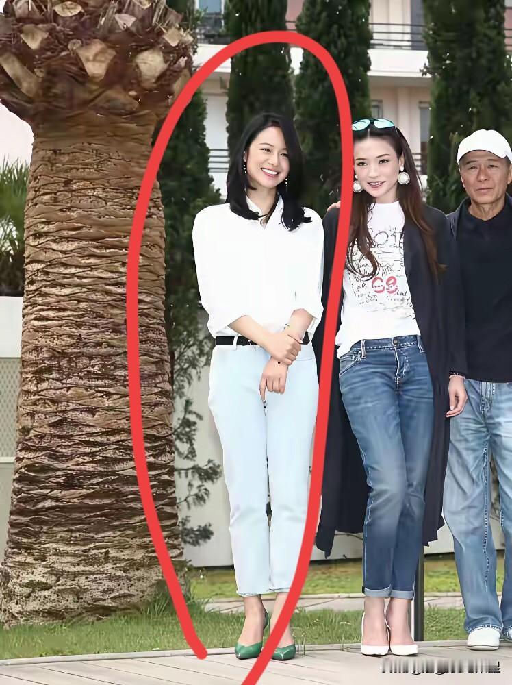 不得不说，这应该是舒淇输得最惨一次合照吧？