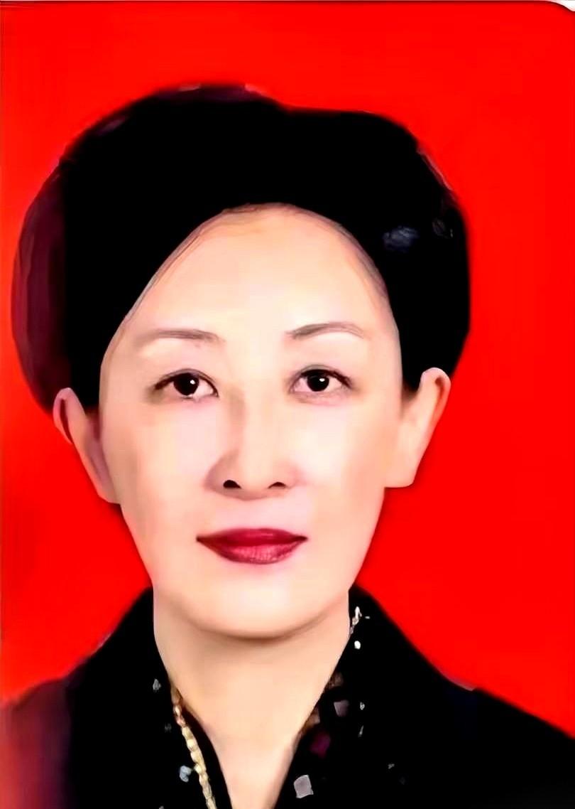 证监会的人上门送调查通知书，公司的员工直接冲上去，推搡、抓挠，连执法记录仪都给砸