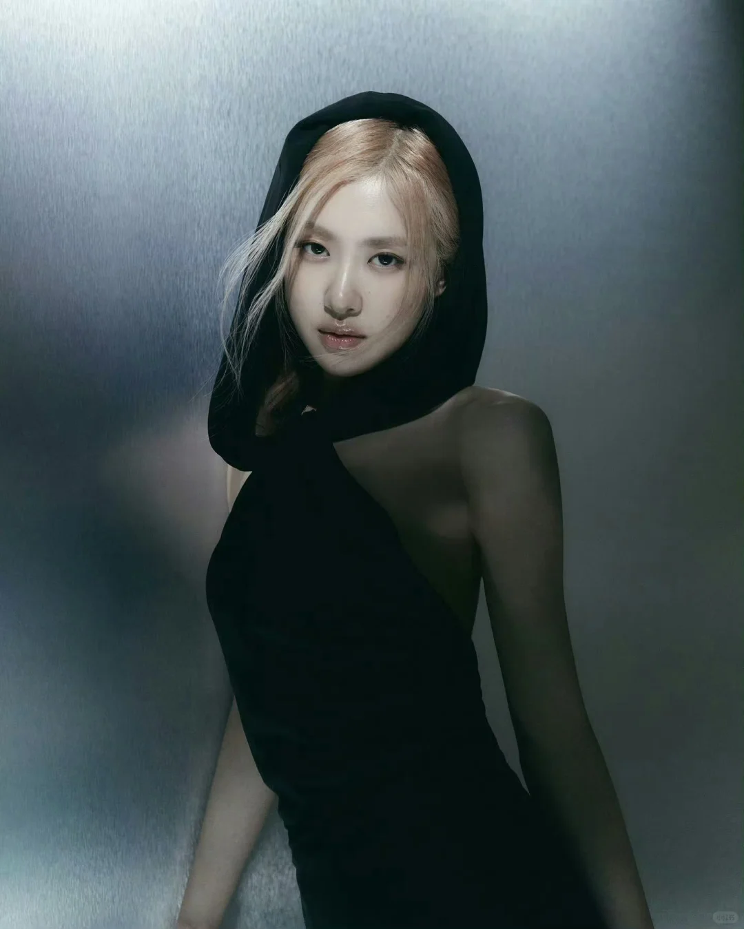 Rosé朴彩英将发行个人专辑