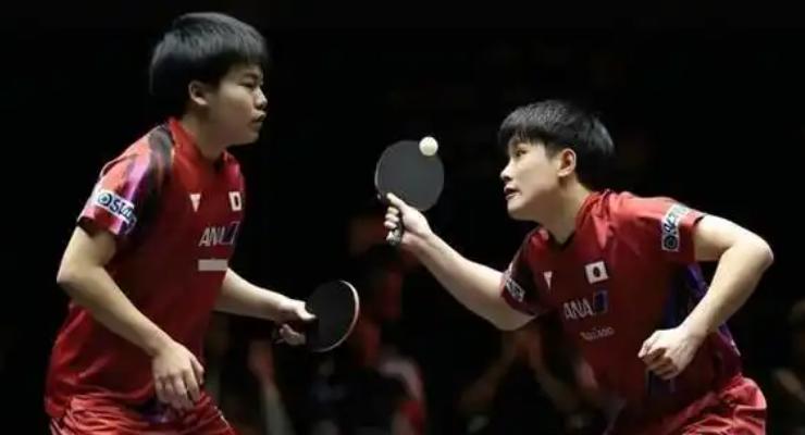 小组赛跌跌撞撞却决赛完胜！国乒惊险夺冠，奥运阵容暗藏隐忧
这次世乒赛男团夺冠，说