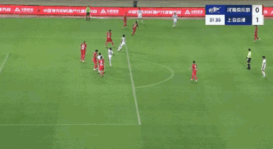 李新翔抽一脚！守门员被定住了！李新翔中超再进球！
目前，海港3：1河南队！
这球