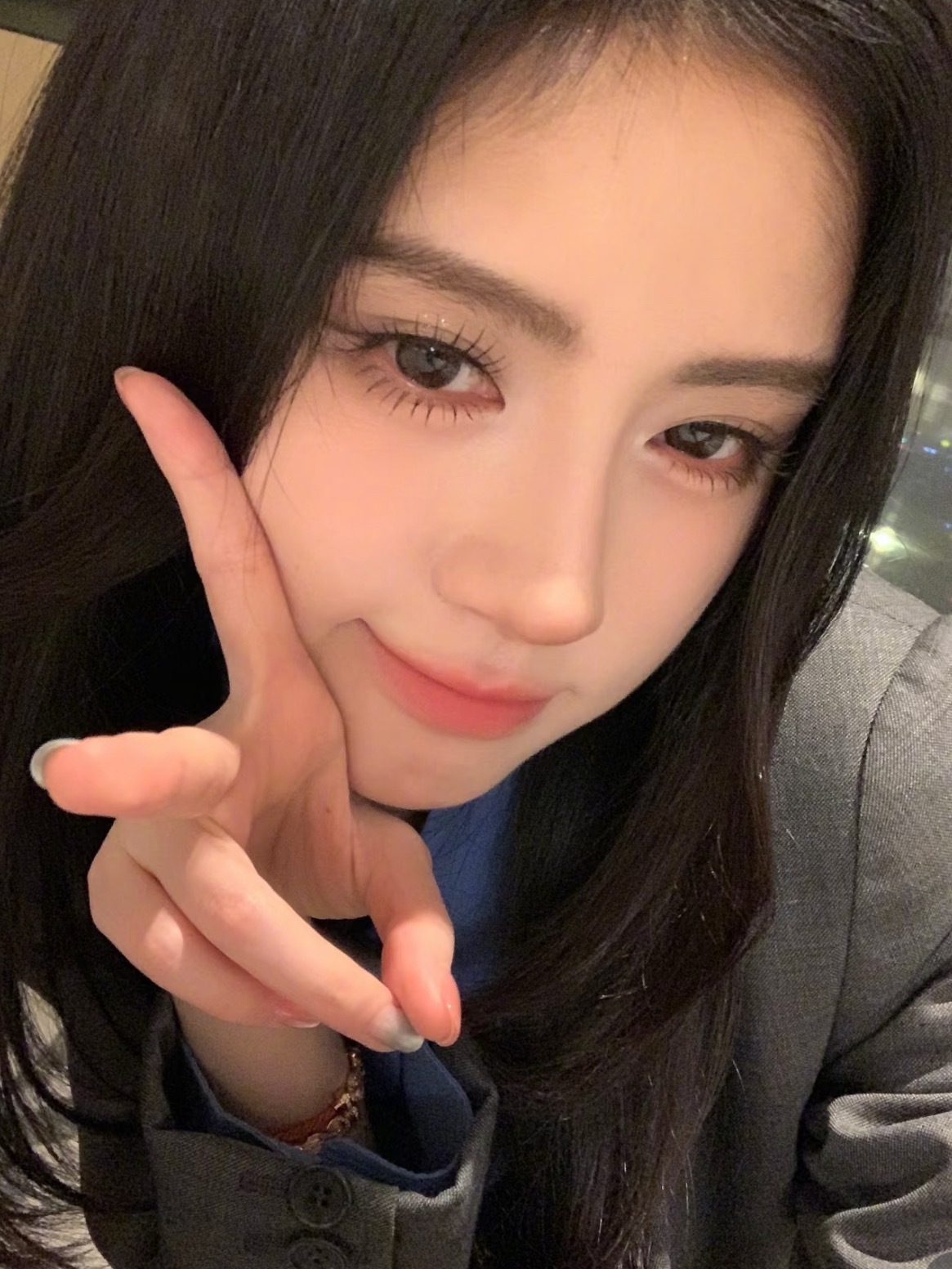 鞠婧祎被实名举报偷税漏税刚剧宣就被🍊，丝芭这是追着杀啊，相信美女鞠婧祎被实名举