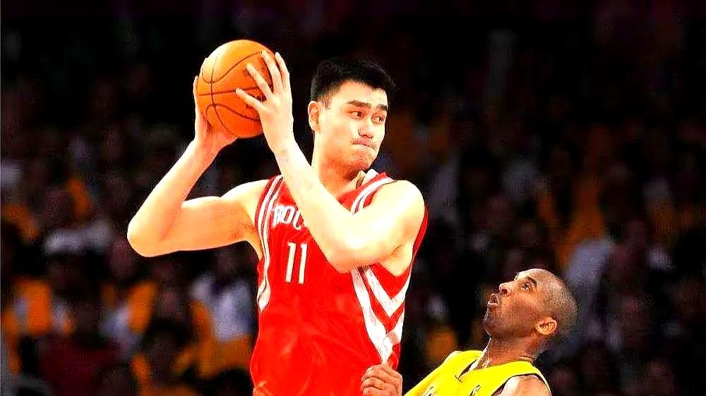 火箭又被湖人干了个2比0！这剧本是不是有点太熟悉了？
 

对面当家球星东契奇和